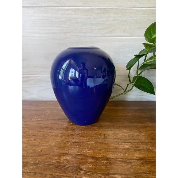Vintage Royal Blue Haeger Vase - Picture 4 of 5